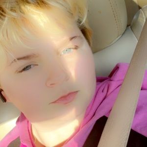 Meet your Posher, Desirey